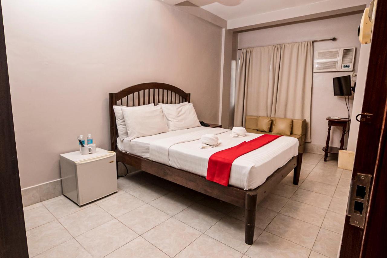 Kiwi Hotel Cebu Exteriér fotografie