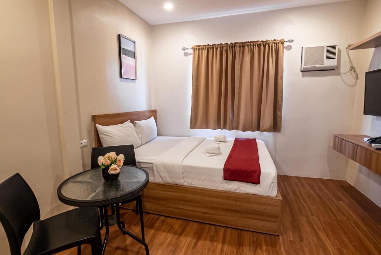 Kiwi Hotel Cebu Exteriér fotografie